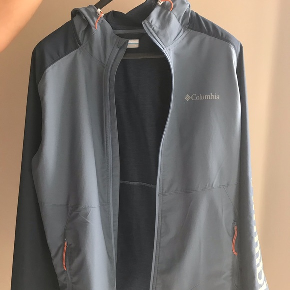 Columbia Windbreaker - Picture 1 of 3